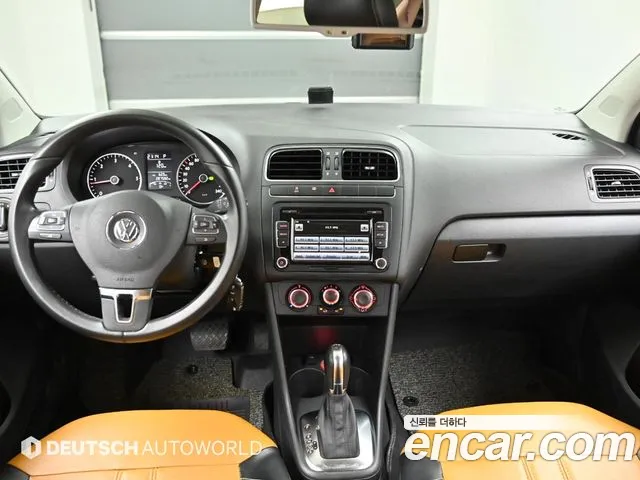 Volkswagen Polo — интерьер