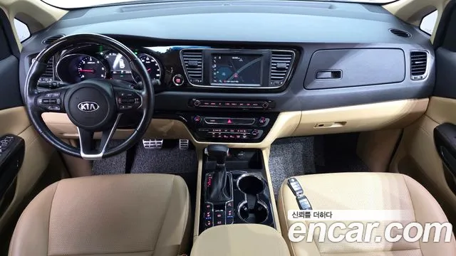 Kia Carnival — интерьер