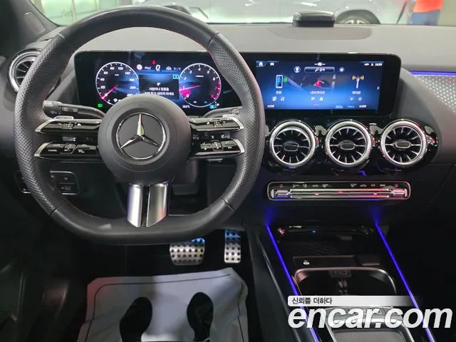 Mercedes-Benz GLA-класс — интерьер
