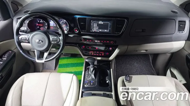 Kia Carnival — интерьер