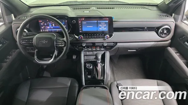 Chevrolet Korea Colorado — интерьер