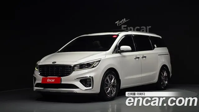 Kia Carnival — экстерьер