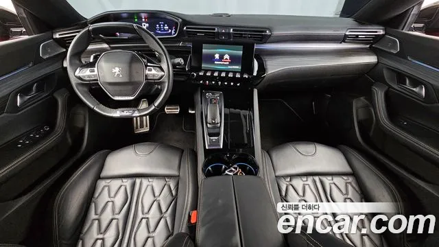 Peugeot 508 — интерьер