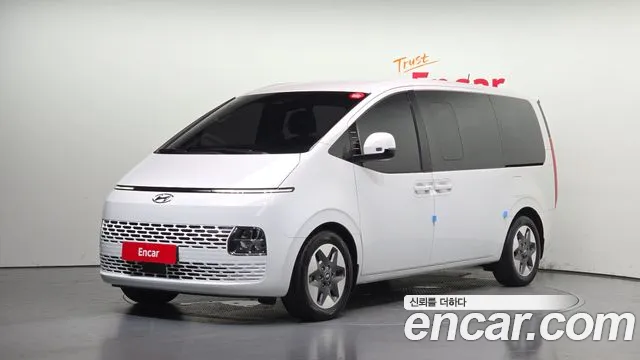 Hyundai Staria