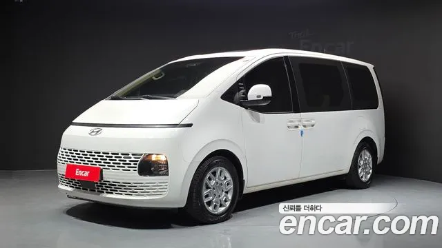 Hyundai Staria