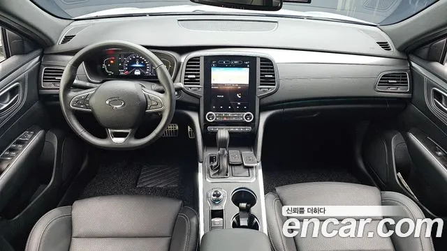 Renault Korea SM6 — интерьер