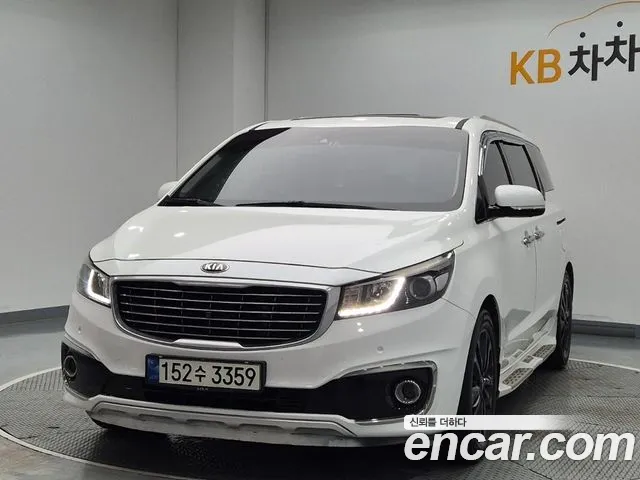 Kia Carnival — экстерьер