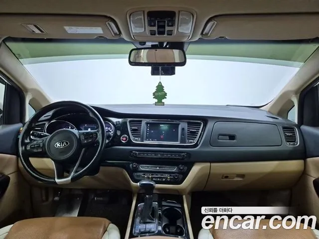 Kia Carnival — интерьер