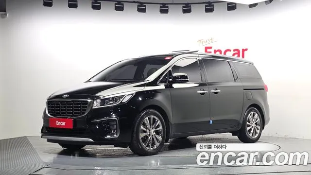 Kia Carnival — экстерьер