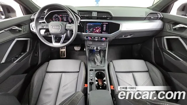 Audi Q3 — интерьер