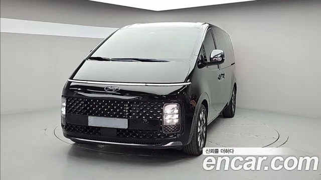 Hyundai Staria