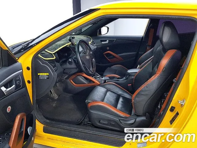 Hyundai Veloster — интерьер