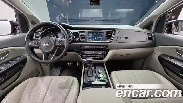 Kia Carnival — интерьер