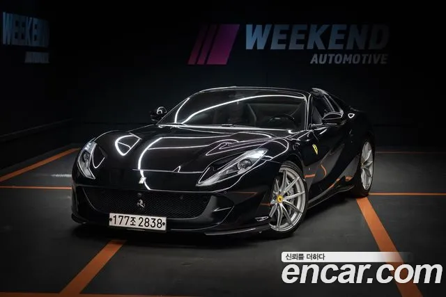 Ferrari 812