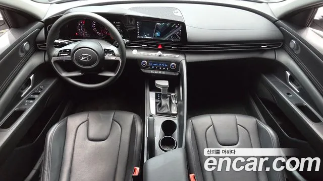 Hyundai Elantra — интерьер