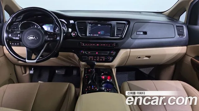 Kia Carnival — интерьер