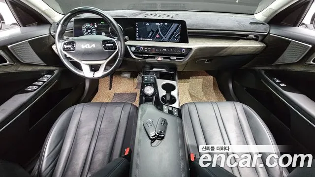 Kia K8 — интерьер