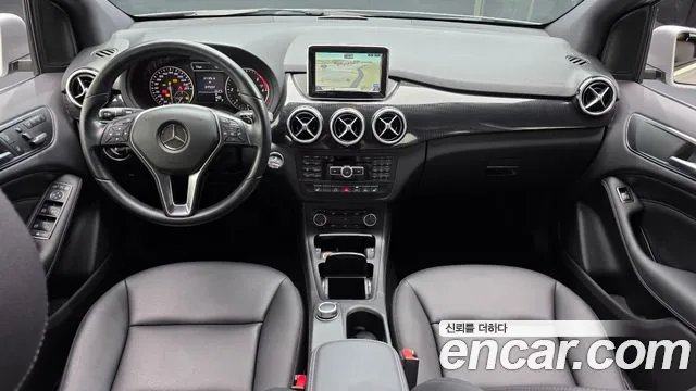 Mercedes-Benz B-класс — интерьер