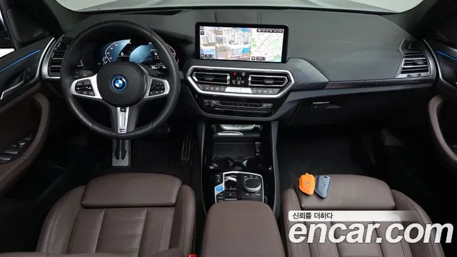 BMW iX3 — интерьер