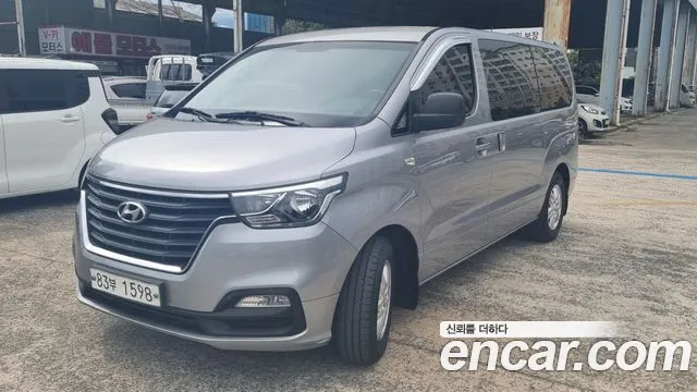 Hyundai Starex