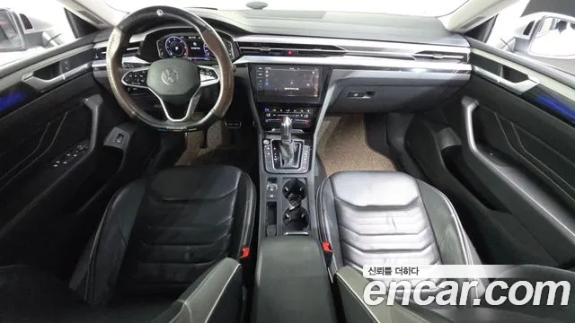 Volkswagen Arteon — интерьер