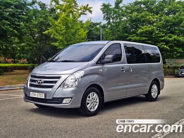 Hyundai Starex