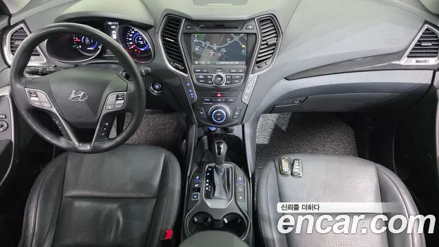 Hyundai Santa Fe — интерьер