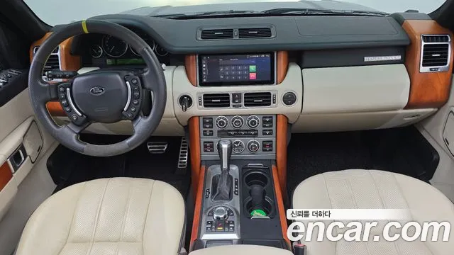 Land Rover Range Rover — интерьер