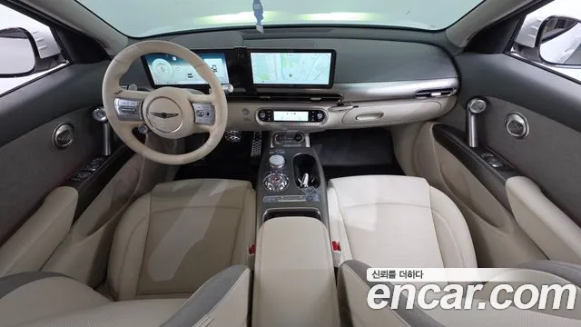 Genesis GV60 — интерьер