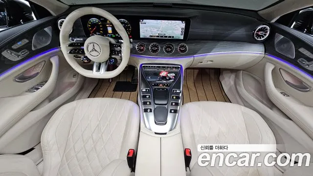 Mercedes-Benz AMG GT — интерьер