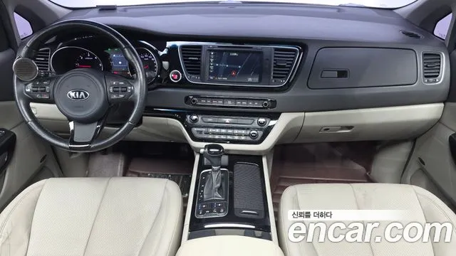 Kia Carnival — интерьер