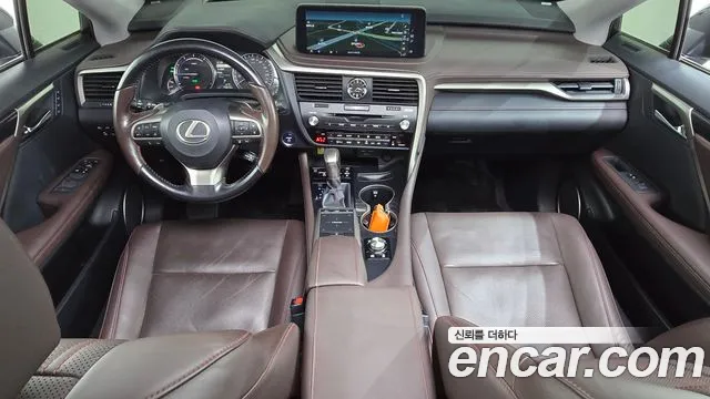 Lexus RX — интерьер