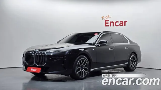 BMW 7 серия — экстерьер