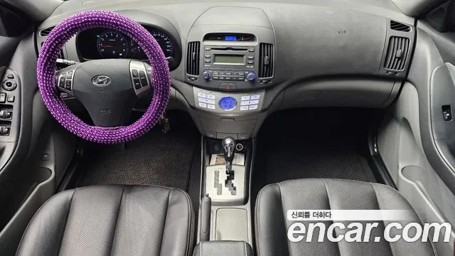 Hyundai Elantra — интерьер