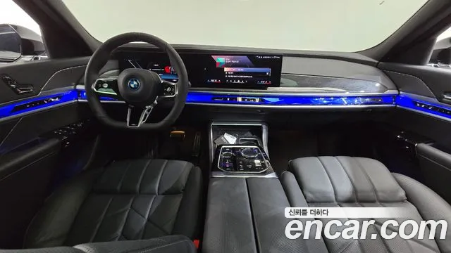 BMW i7 — интерьер