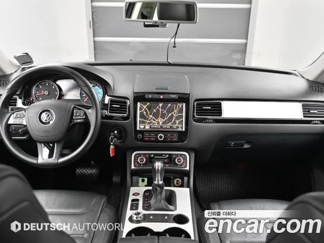 Volkswagen Touareg — интерьер