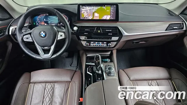 BMW 5 серия — интерьер