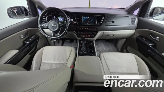 Kia Carnival — интерьер