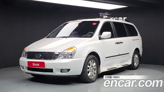 Kia Carnival — экстерьер