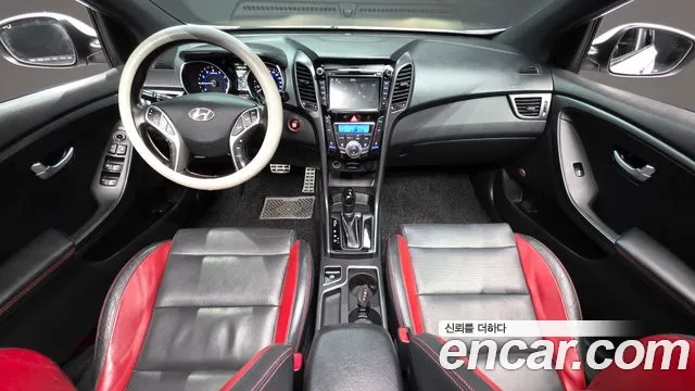 Hyundai i30 — интерьер