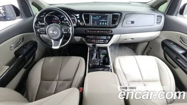 Kia Carnival — интерьер