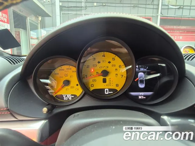 Porsche 718 — интерьер