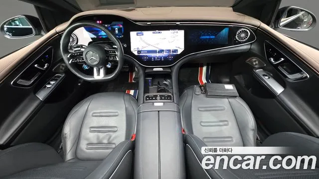 Mercedes-Benz EQE — интерьер