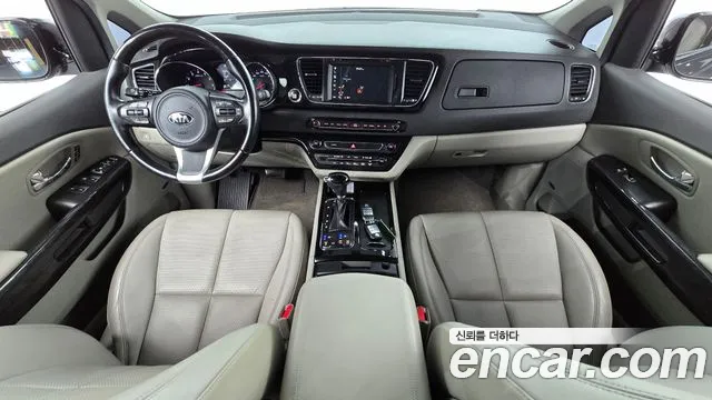 Kia Carnival — интерьер