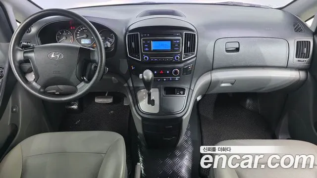 Hyundai Starex — интерьер