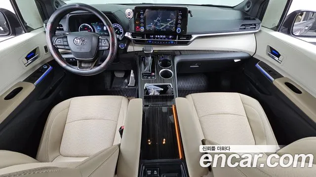 Toyota Sienna — интерьер