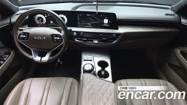 Kia K8 — интерьер