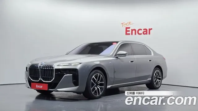 BMW 7 серия — экстерьер