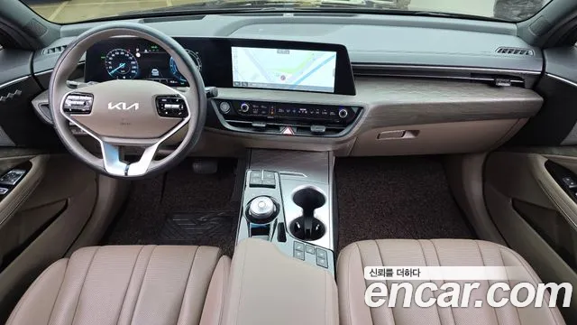 Kia K8 — интерьер
