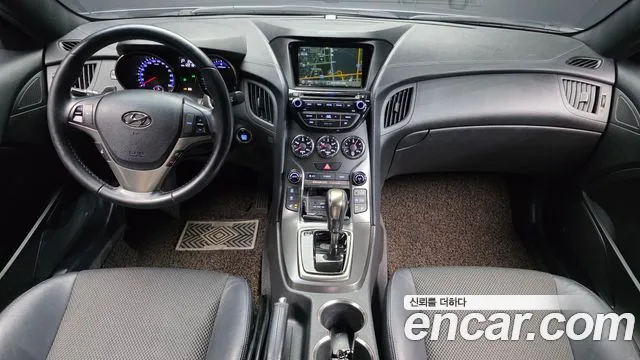 Hyundai Genesis — интерьер